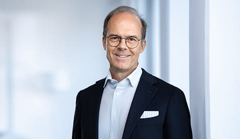 Dr. Peter Hellich
