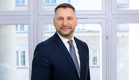 Dr. Ákos Mátés-Lányi, LL.M., MRICS